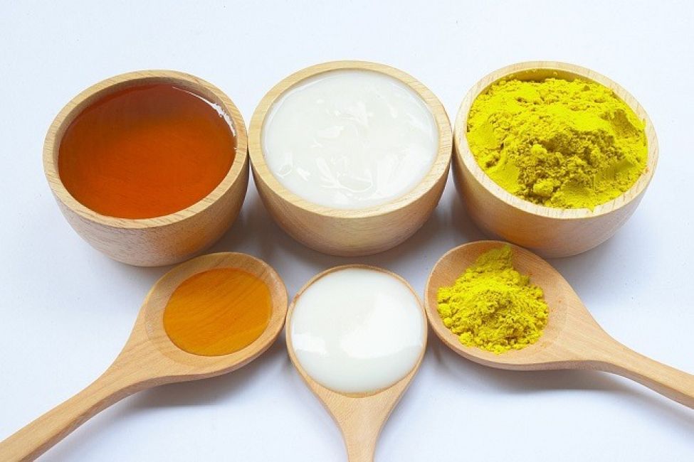 Những lưu ý quan trọng khi sử dụng mặt nạ nghệ mật ong sữa chua